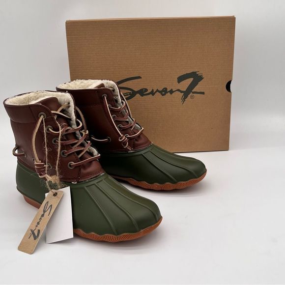 Seven7 Shoes - New in box! SEVEN7 Women’s Speyside Duck Boot Olive (various sizes)